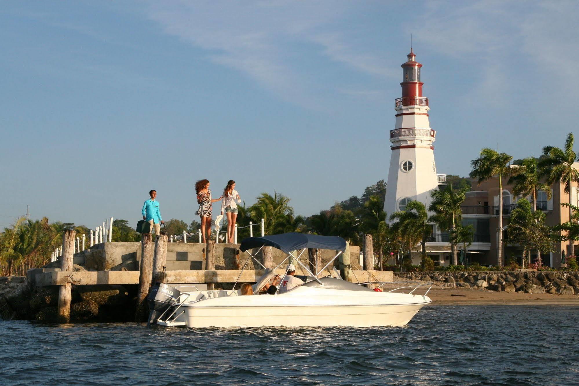 The Lighthouse Marina Resort Olongapo Exterior foto