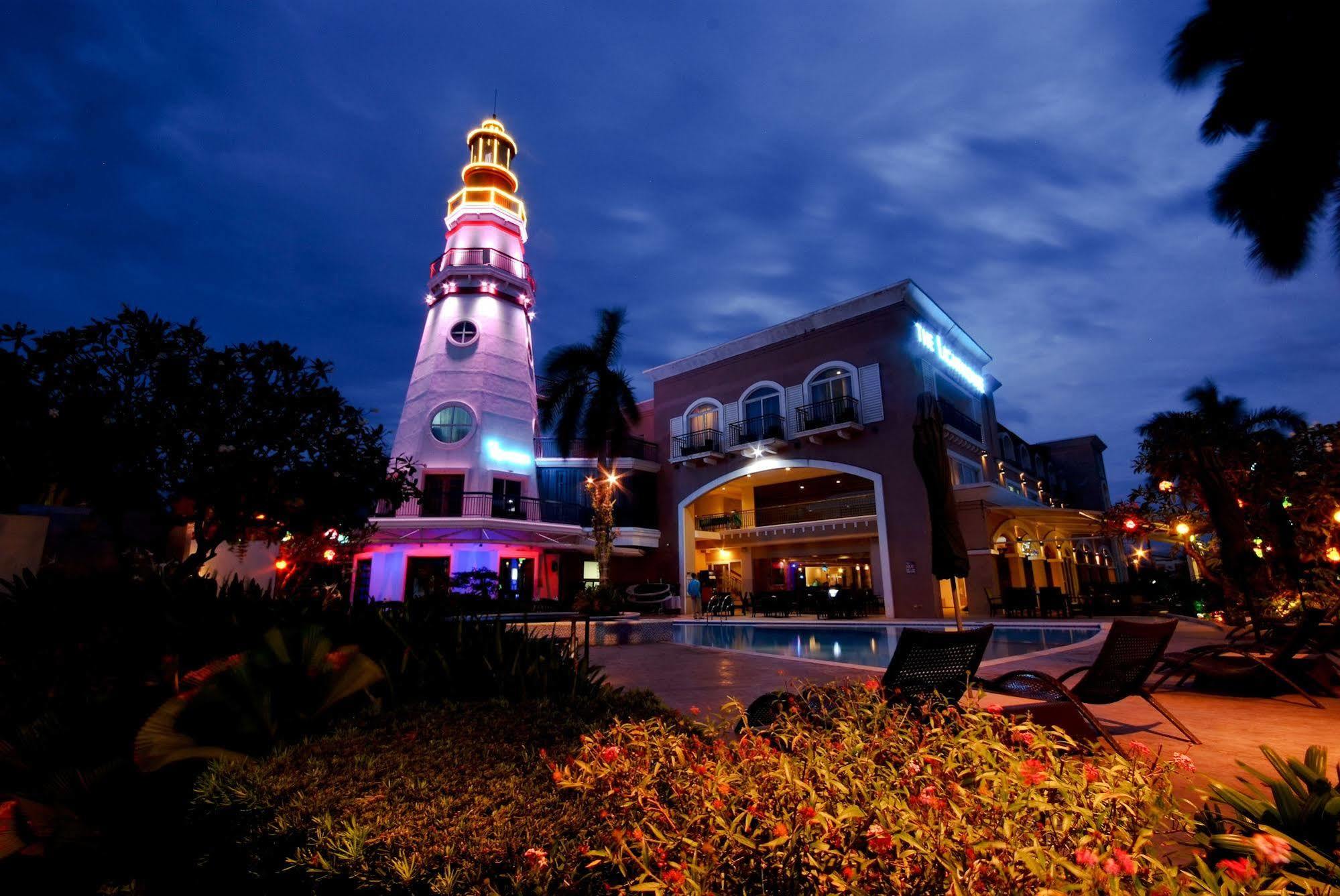 The Lighthouse Marina Resort Olongapo Exterior foto